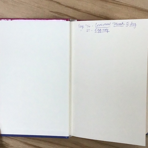 The Beverly Lewis Amish Heritage  Cookbook Large Print 2004 - Picture 6 of 8